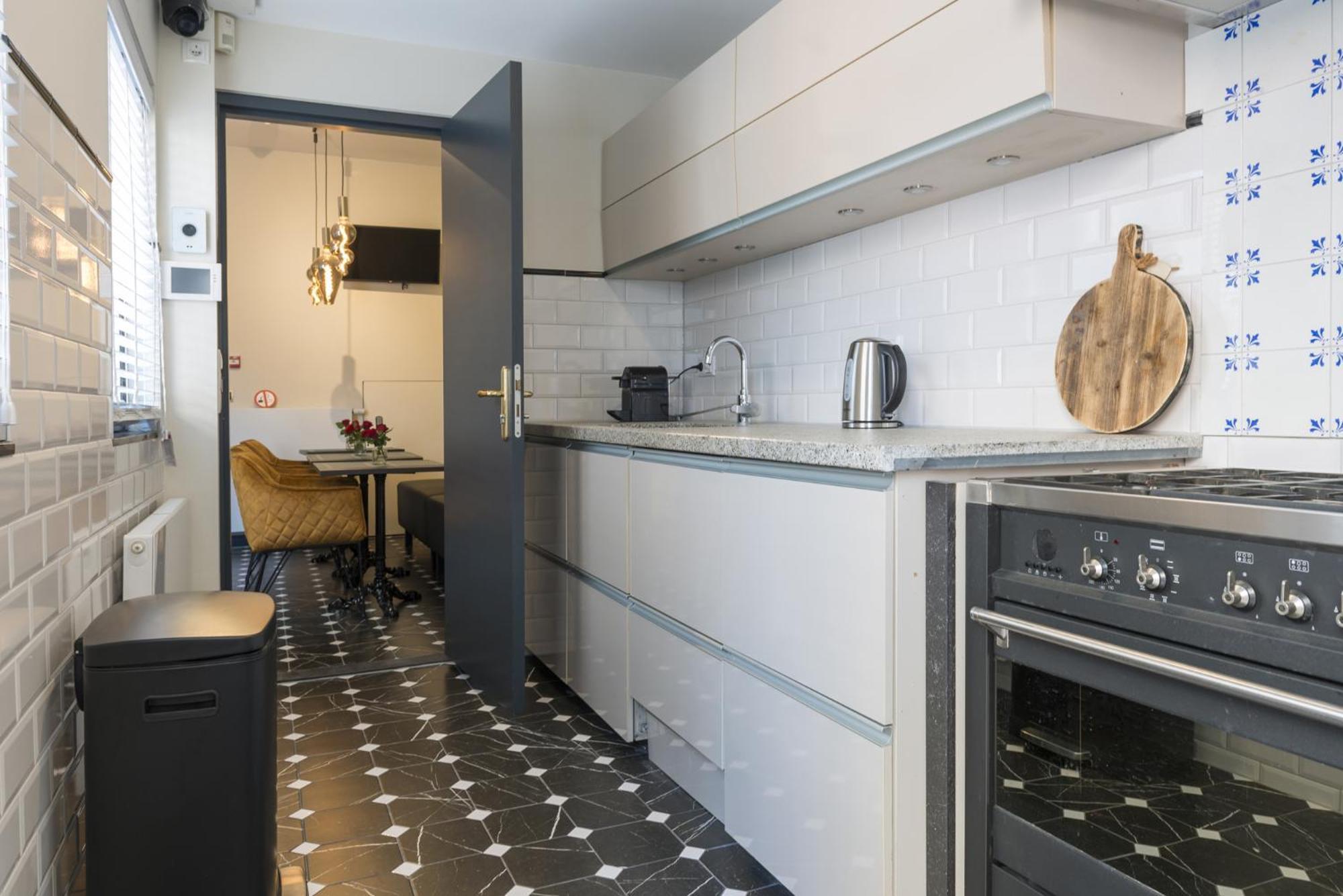 Hotspot Location, Wifi, Bed En Koffie Harmony Lägenhet Tilburg Exteriör bild